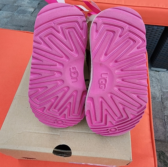 Toddler UGG Bailey Bow 11 - Picture 4 of 5